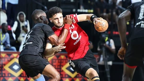الأهلي يفوز على بترو أتلتيكو في دوري الأبطال