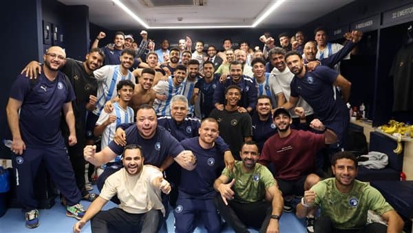 بيراميدز يتدرب لمباراة سيراميكا