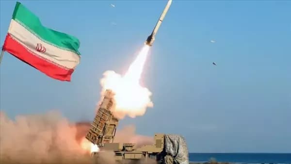 إيران تلوح برد عسكري جديد