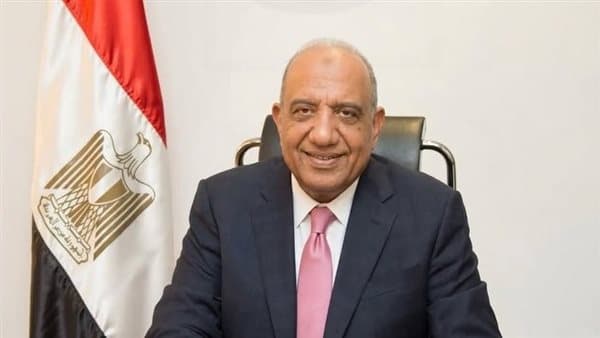 وزير الكهرباء يعلن ديون وتسويات مع البترول تصل إلى 388 مليار جنيه
