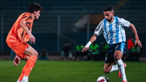 بيراميدز يفوز على سيراميكا ويعود لصدارة الدوري