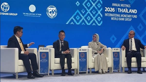 سحر نصر تؤكد أهمية الدبلوماسية البرلمانية