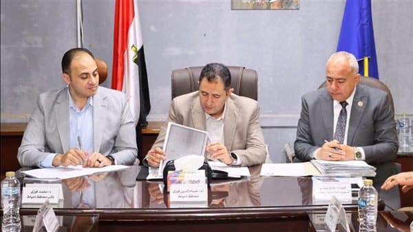 محافظ دمياط يتخذ إجراءات فورية مع أهالي الزرقا