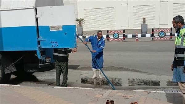 رئيس مياه القناة: حملات لتطهير شنايش الأمطار واستعدادات للشتاء