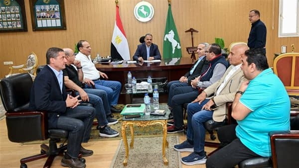 محافظ الشرقية يناقش مشاكل النواب
