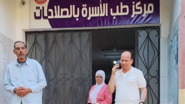 وكيل صحة الدقهلية يحقق في المخالفات ويتابع خدمات الغسيل