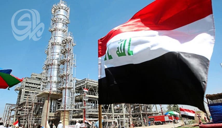 Official proposes oil export via Strait of Hormuz without tanker purchases