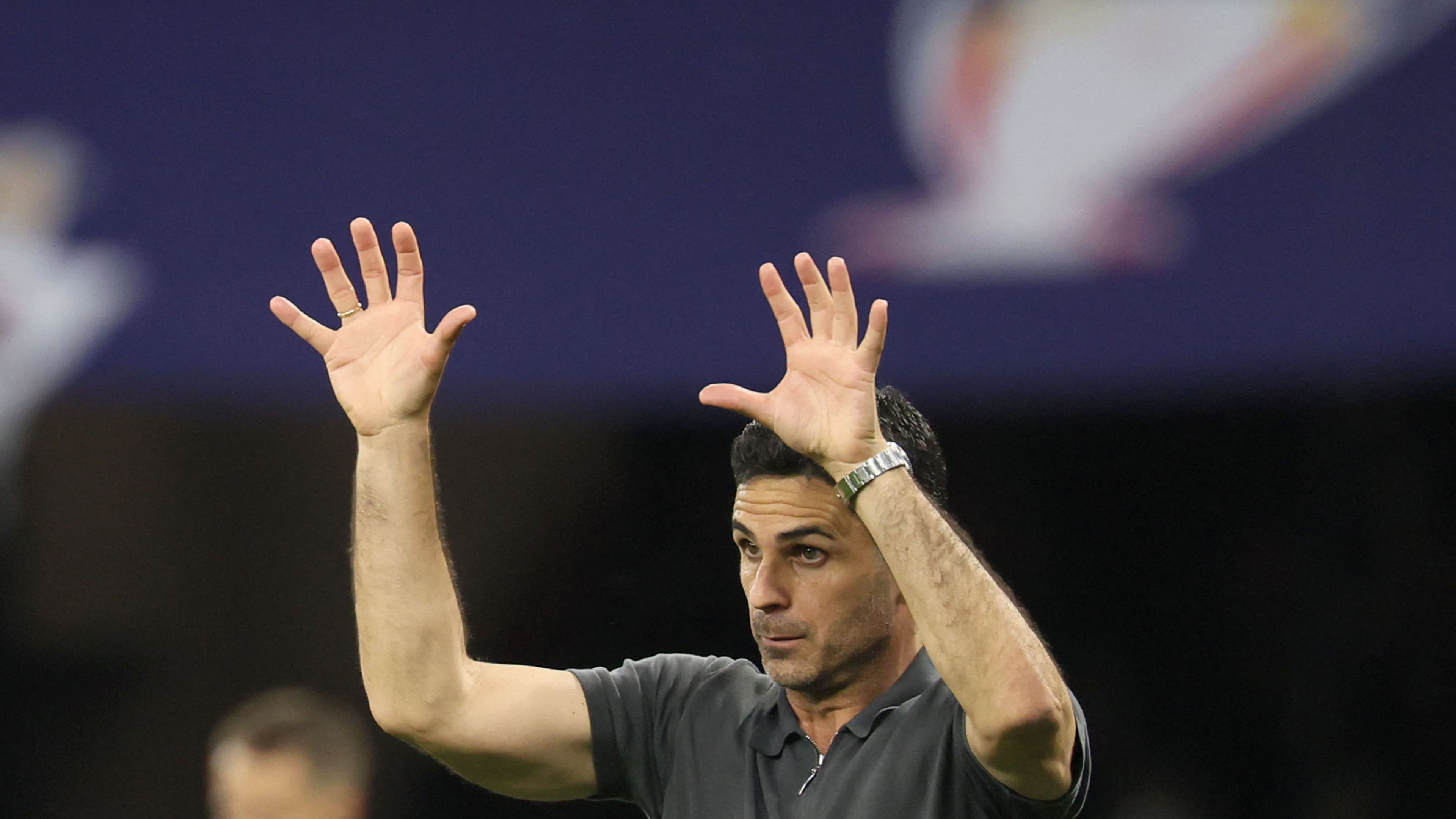 Arsenal aims to complete deal soon