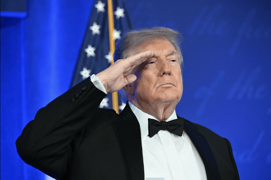 Trump humorously remarks on vests increasing weight
