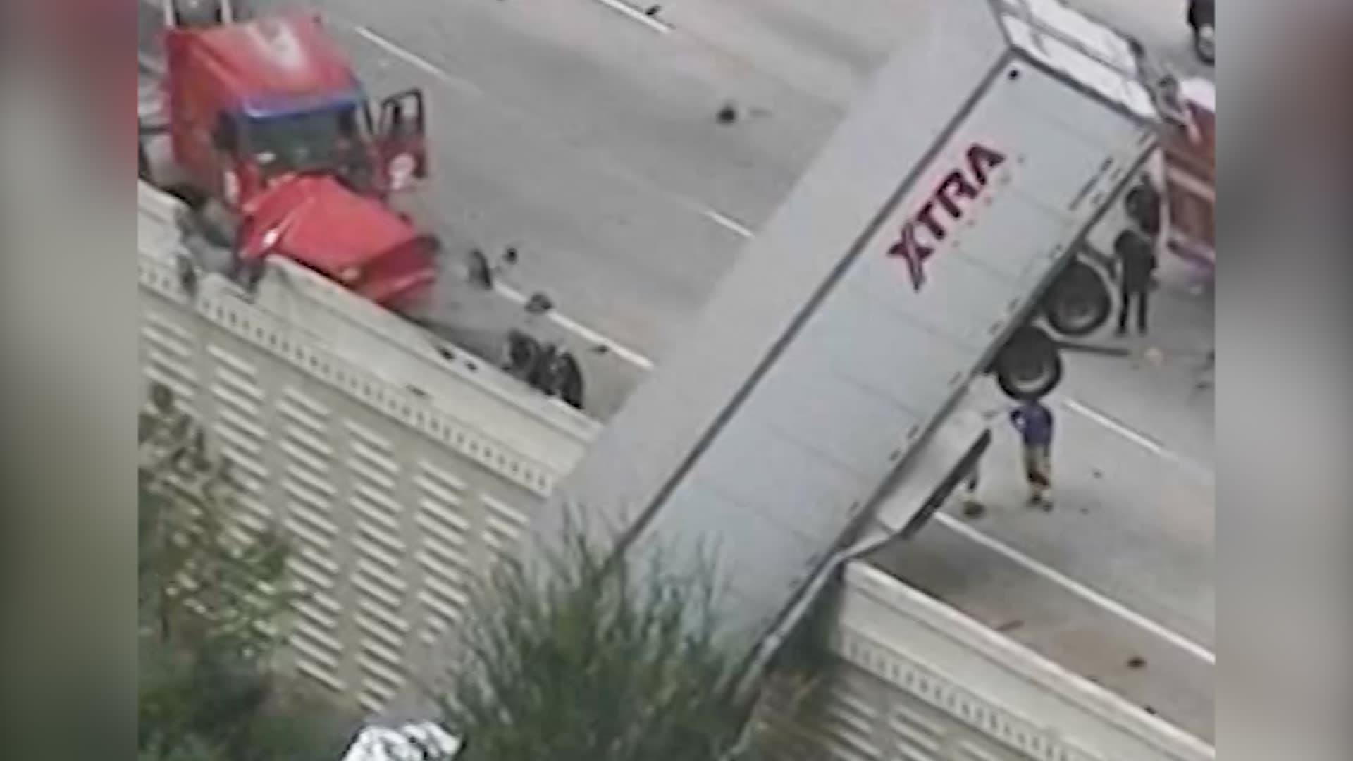 Massive truck hangs over Texas highway