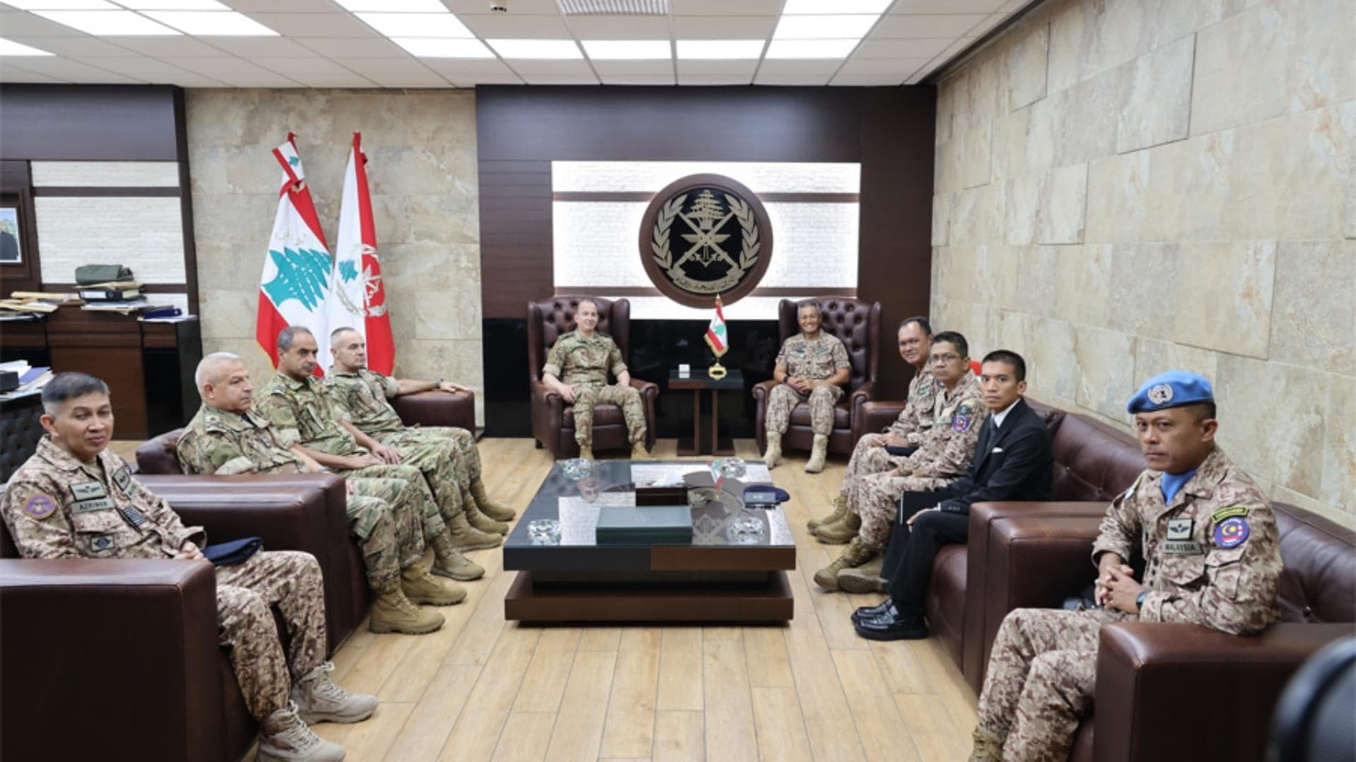 Army commander meets Malaysian joint forces chief