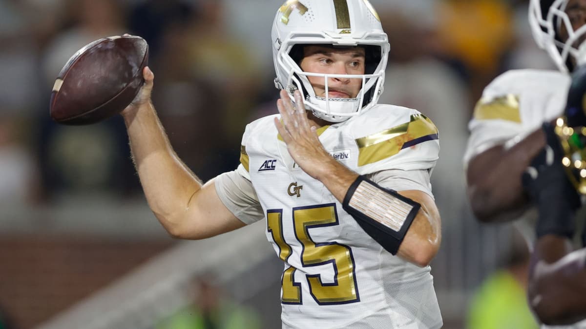 Alberto Mendoza's connection to Fernando Mendoza and his move from Indiana to Georgia Tech