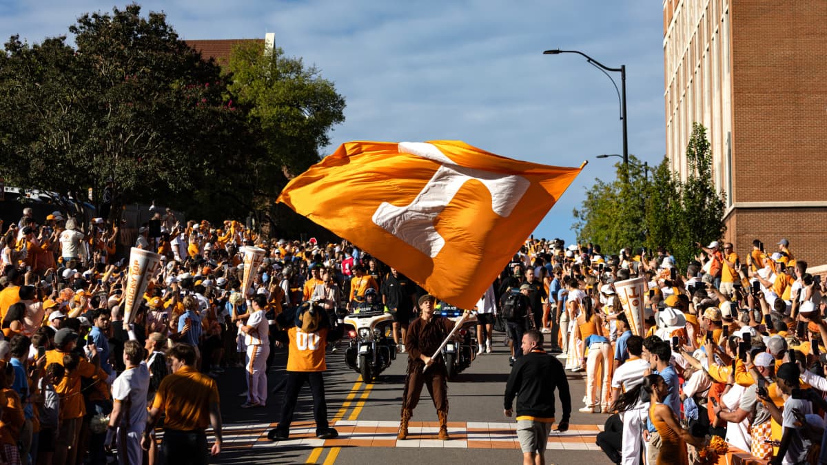 Social media critiques unusual Texas national anthem