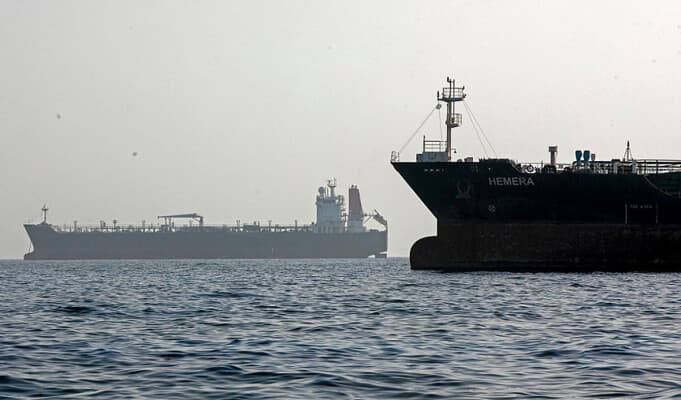 Majority of ships pass Strait of Hormuz