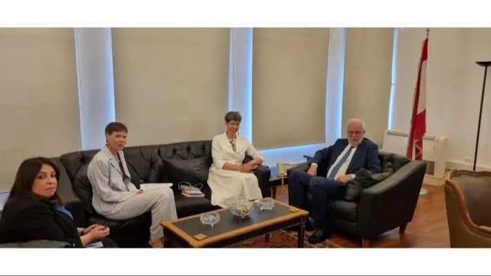 Justice Minister Meets Swiss Ambassador to Discuss Legal Cooperation
