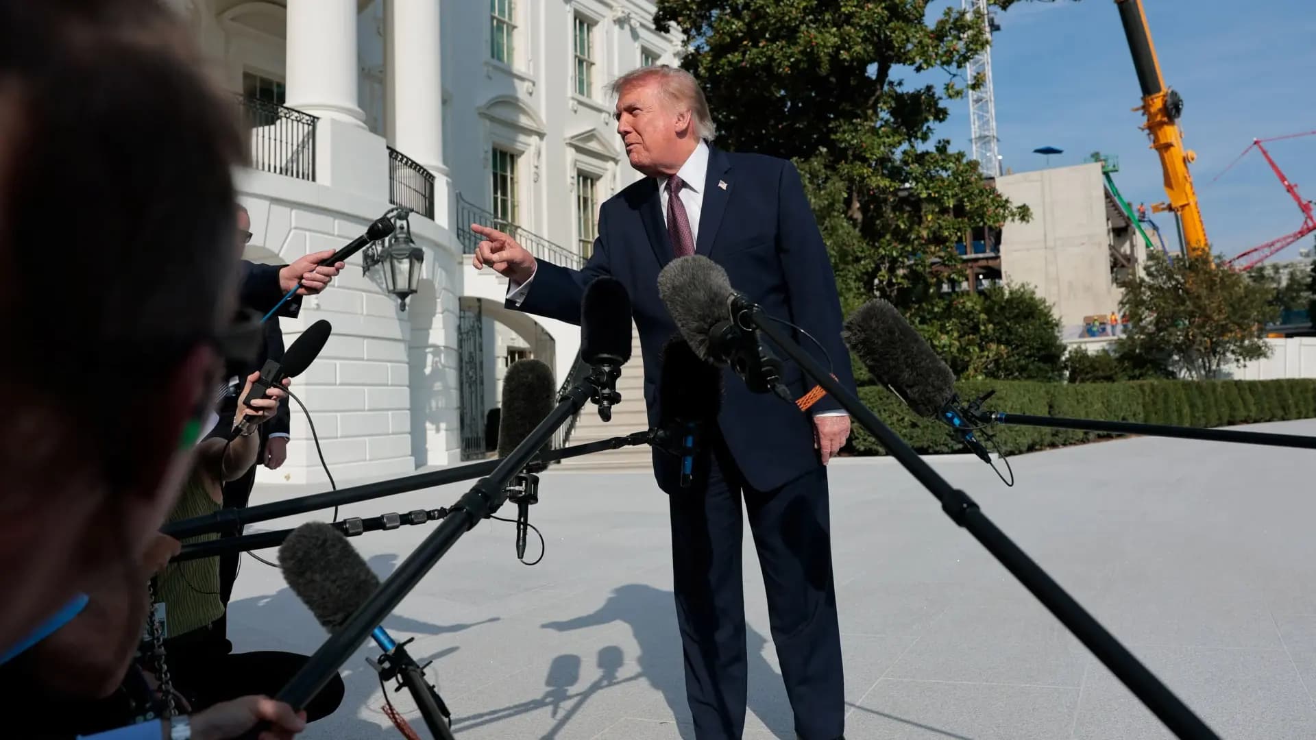 Trump praises Europe and Iran's situation