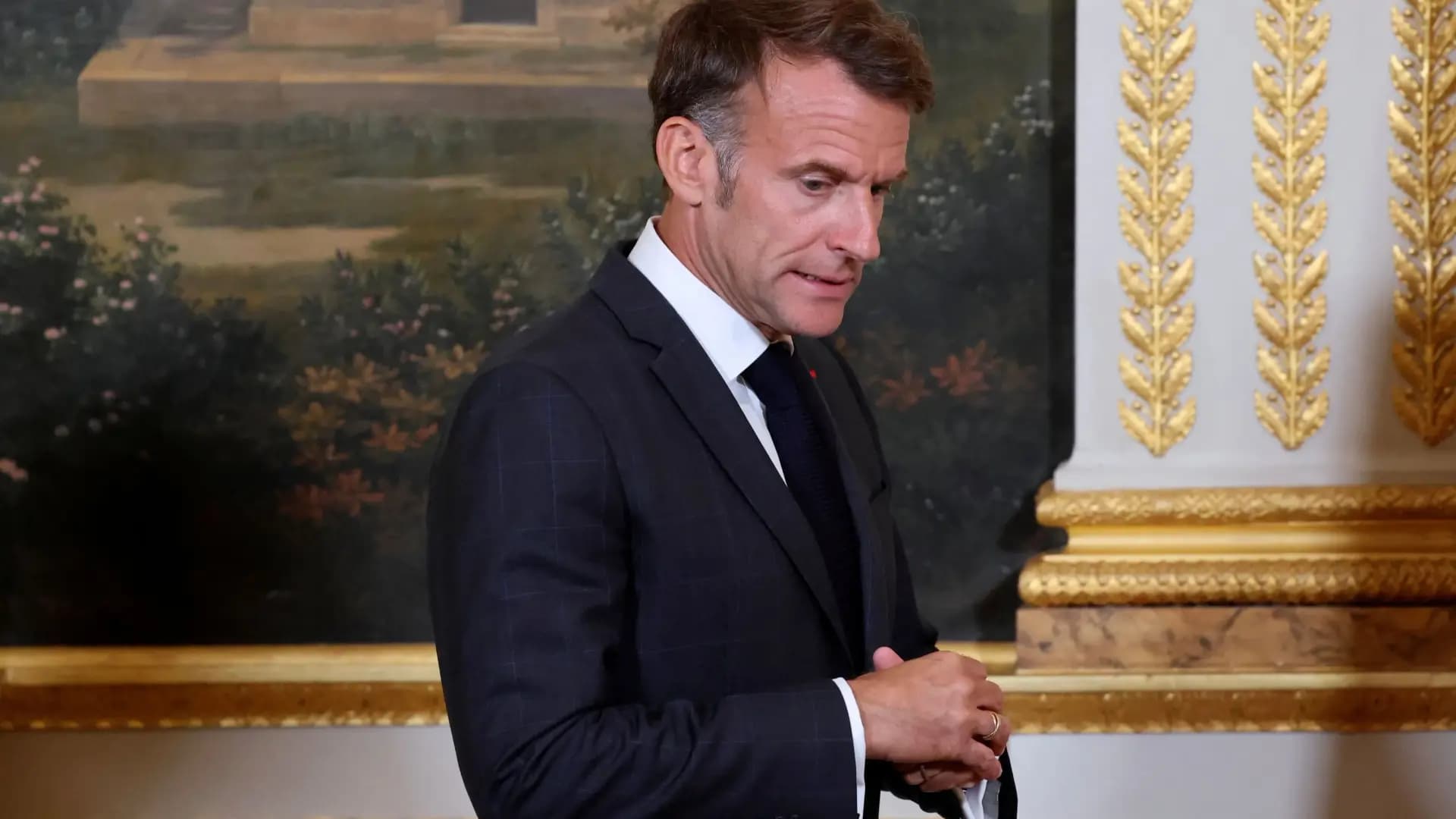 Macron convenes emergency on France wildfires