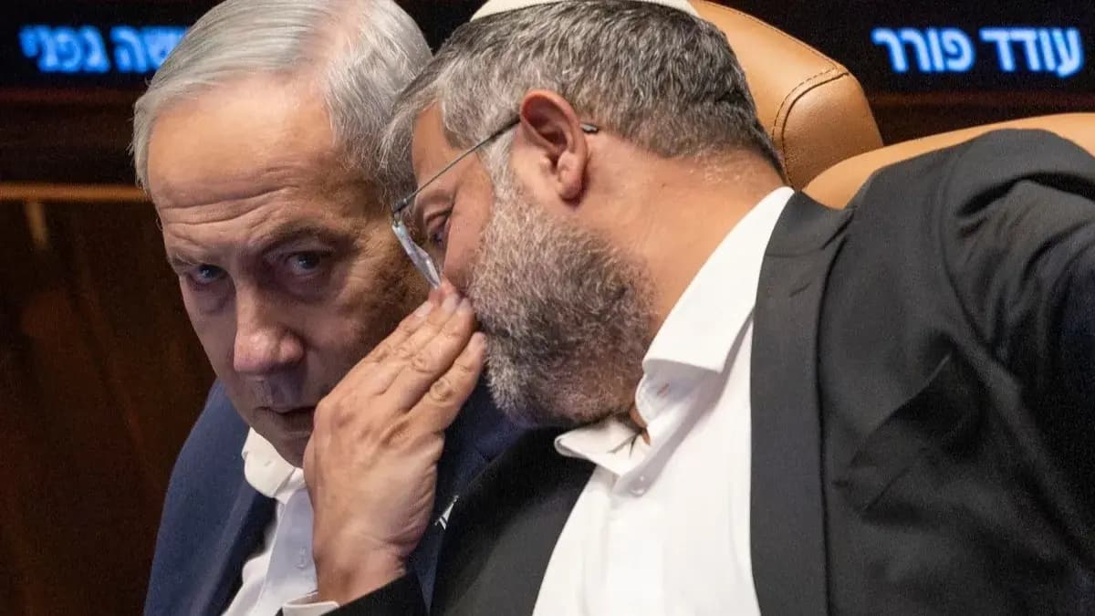 Israel relocates government meeting amid attack fears