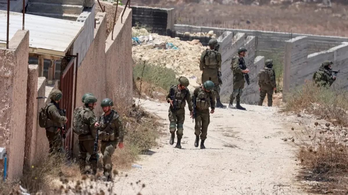 Israel targets Palestinian involved in West Bank weapon theft