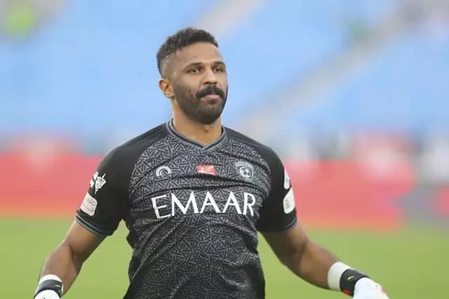 Al Hilal Saudi Arabia confirms Mohamed Al-Owais signing