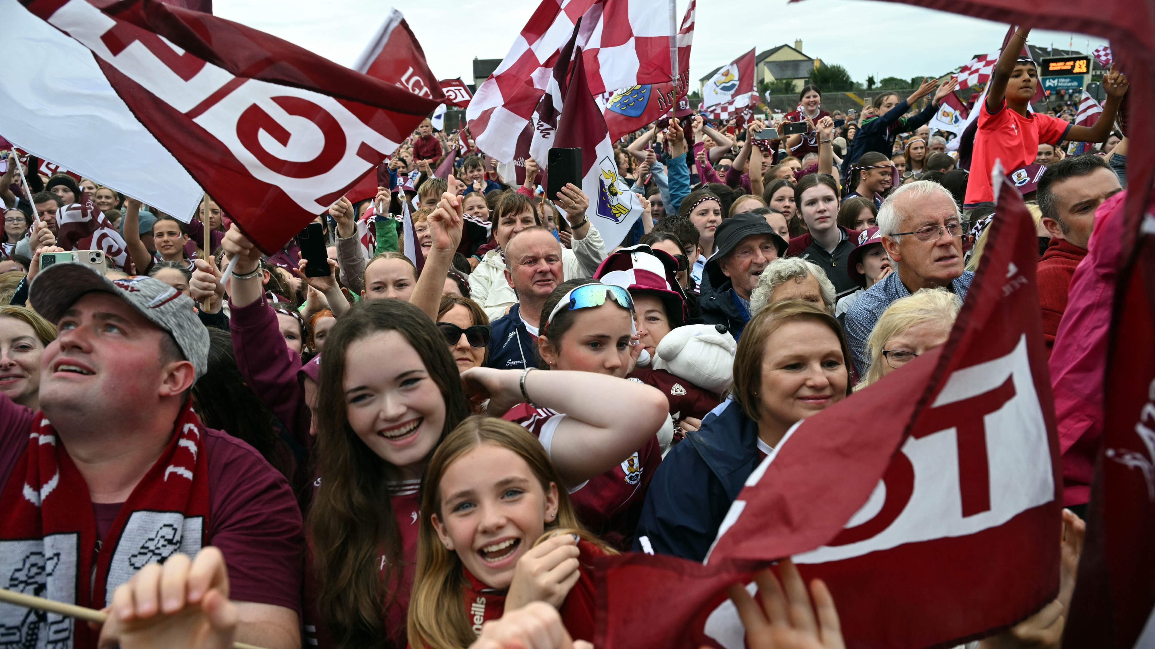 Tuam hosts large crowd for All‑Ireland ladies champions