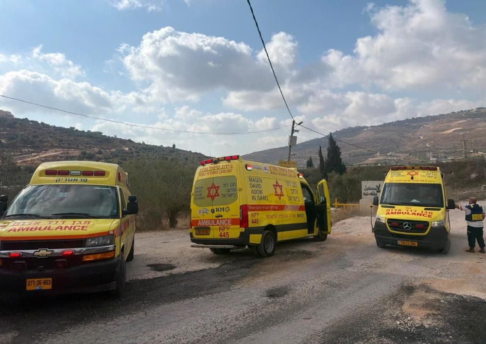 Gunfire at Hafat Gilad injures four