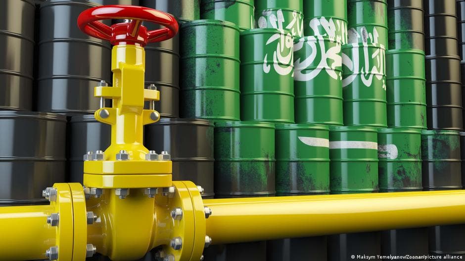 Efforts to develop bypass pipelines for the Strait of Hormuz