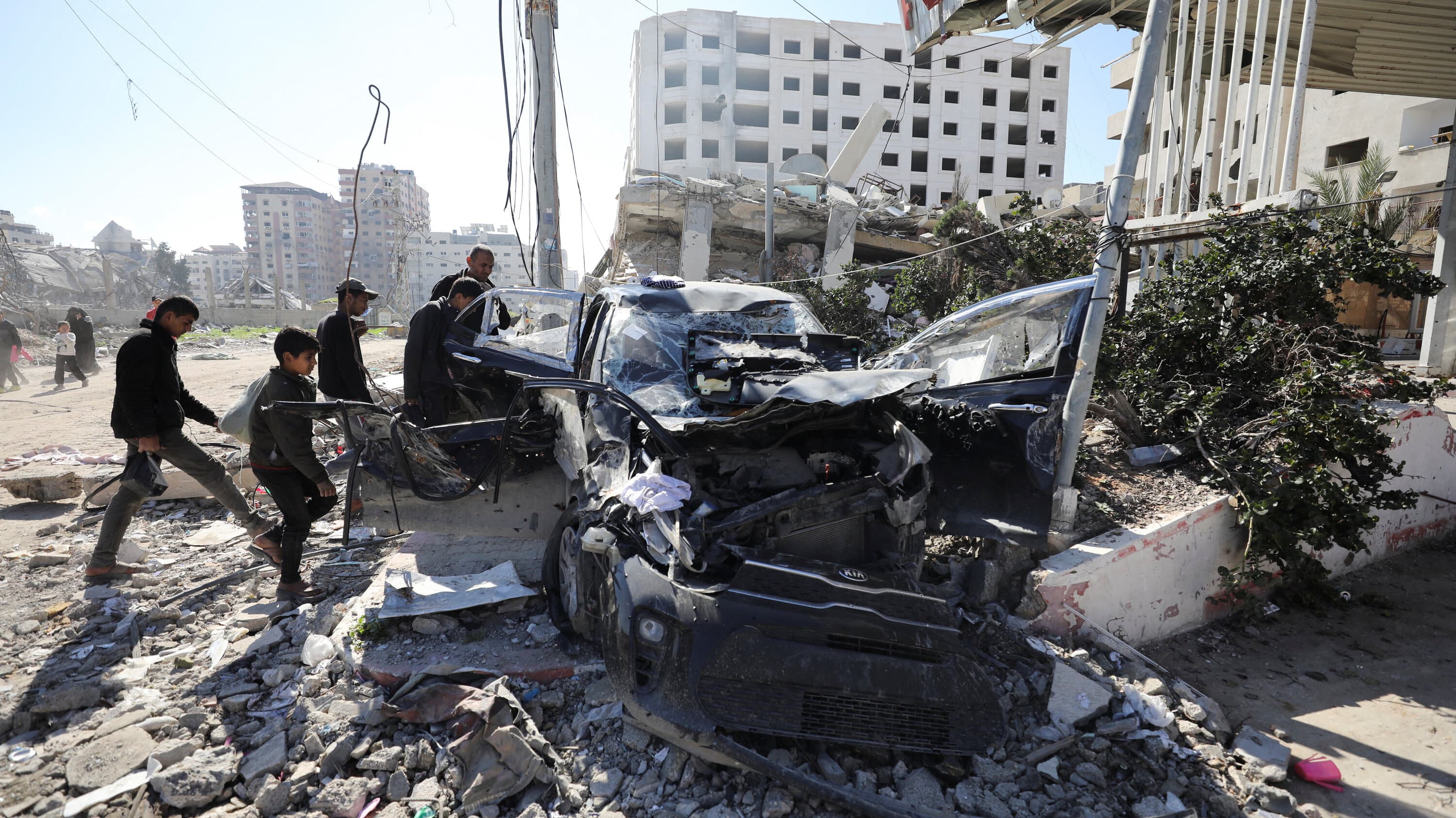 Israel investigates Gaza medical deaths