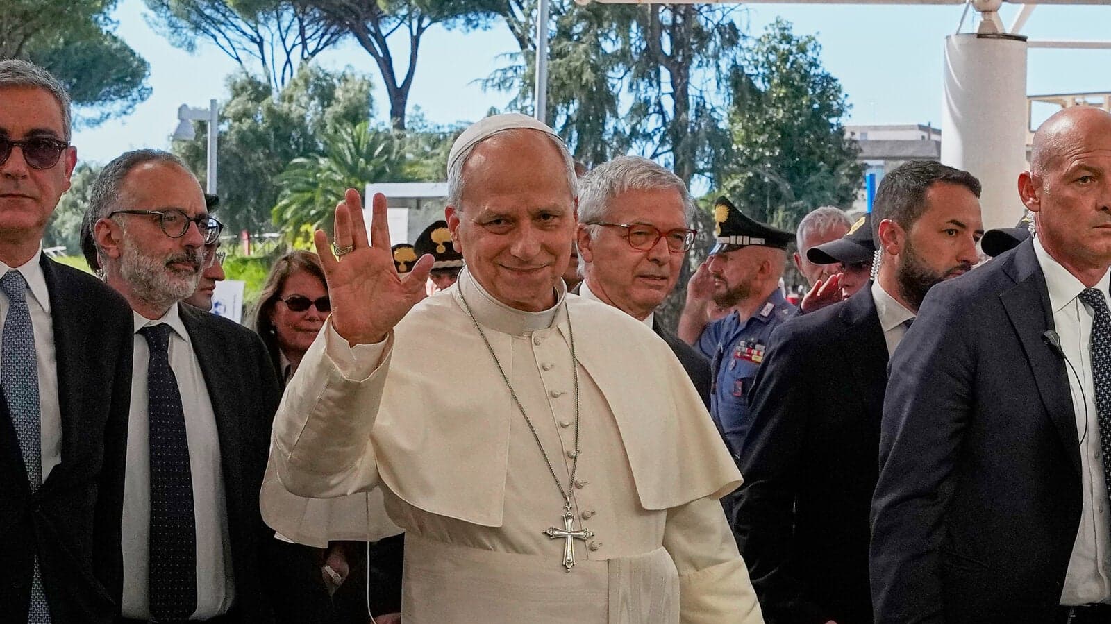 Pope Calls on Putin for Ukrainian Ceasefire