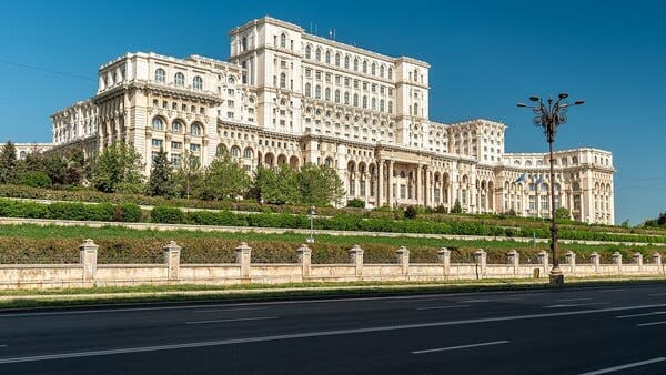 Romanian President rebuilds capital after earthquake
