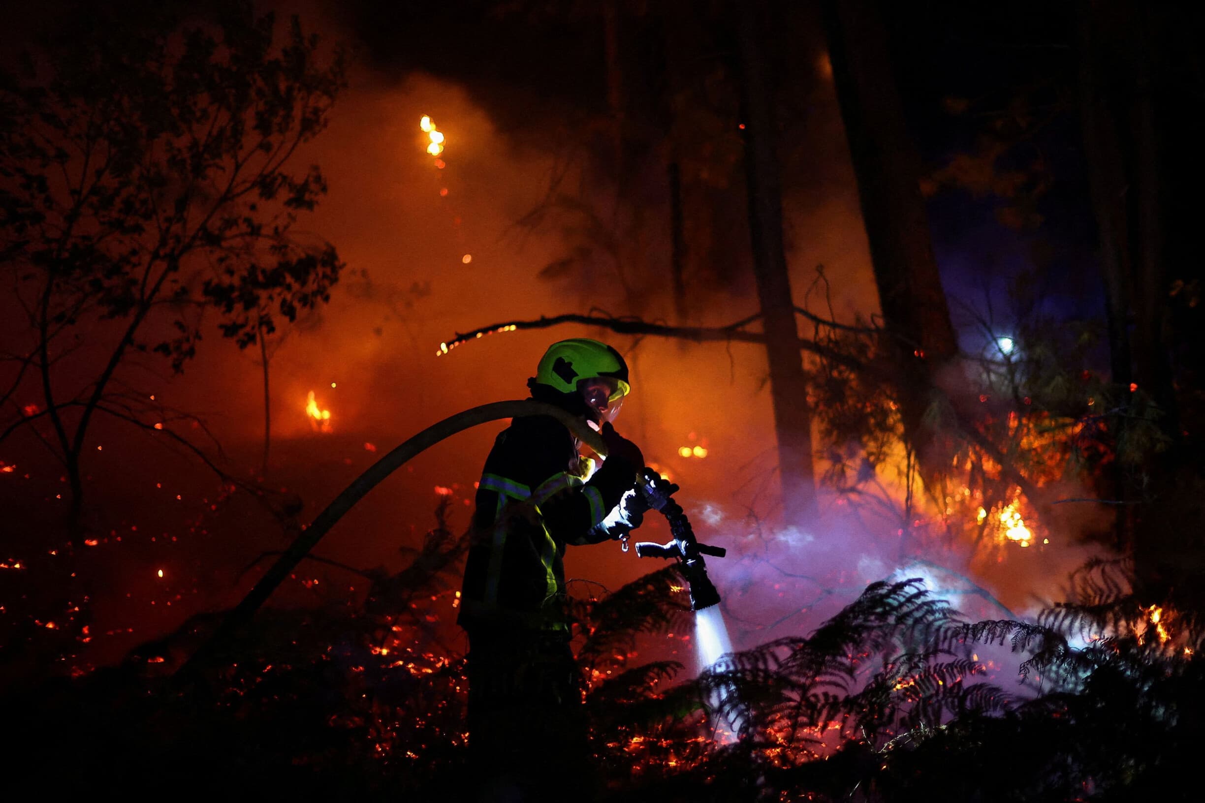 Wildfires in France and Spain prompt mass evacuations