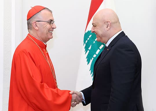 Aoun Discusses Christian Role and Stability