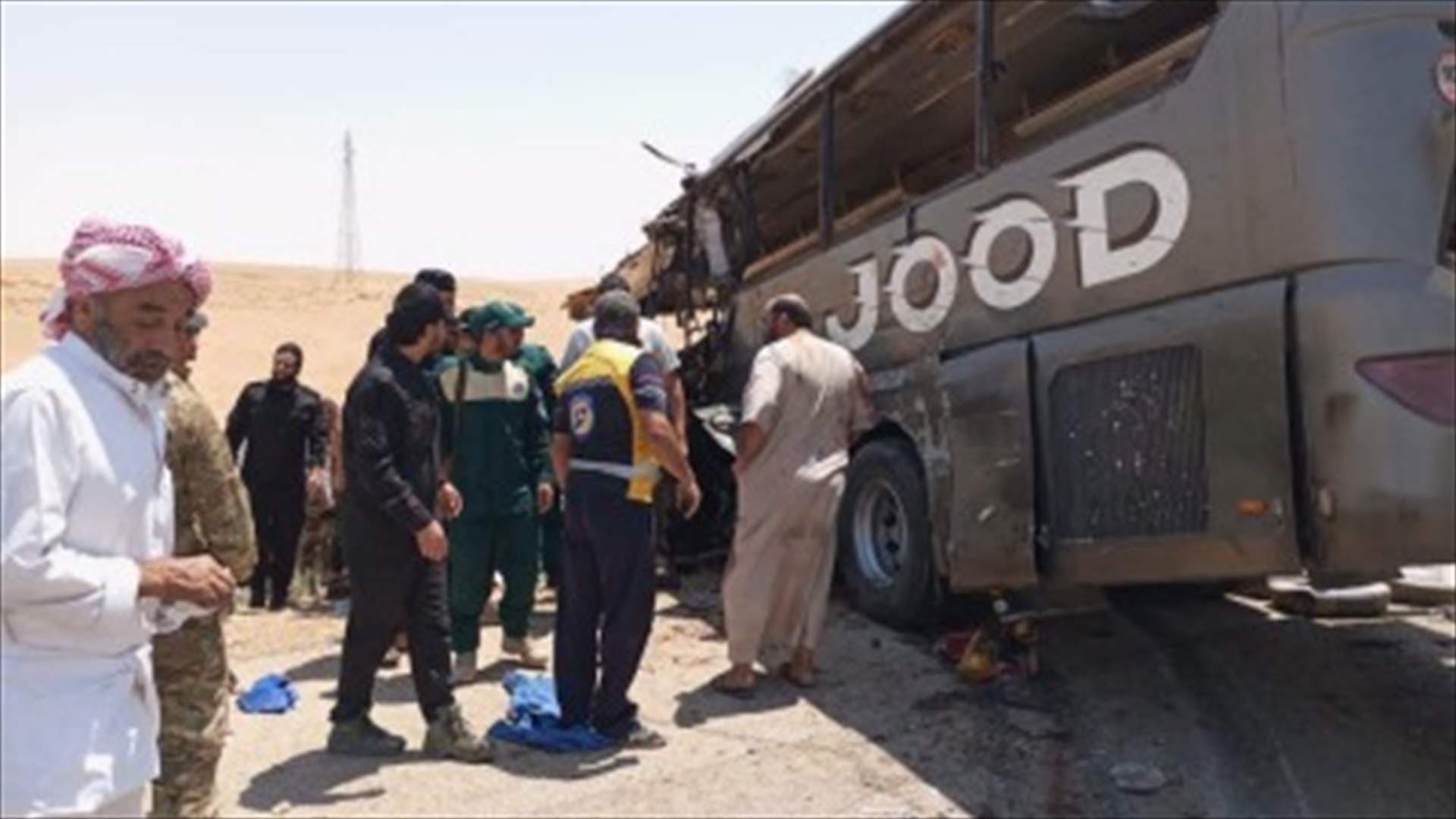 Bus collision on Deir ez-Zor road