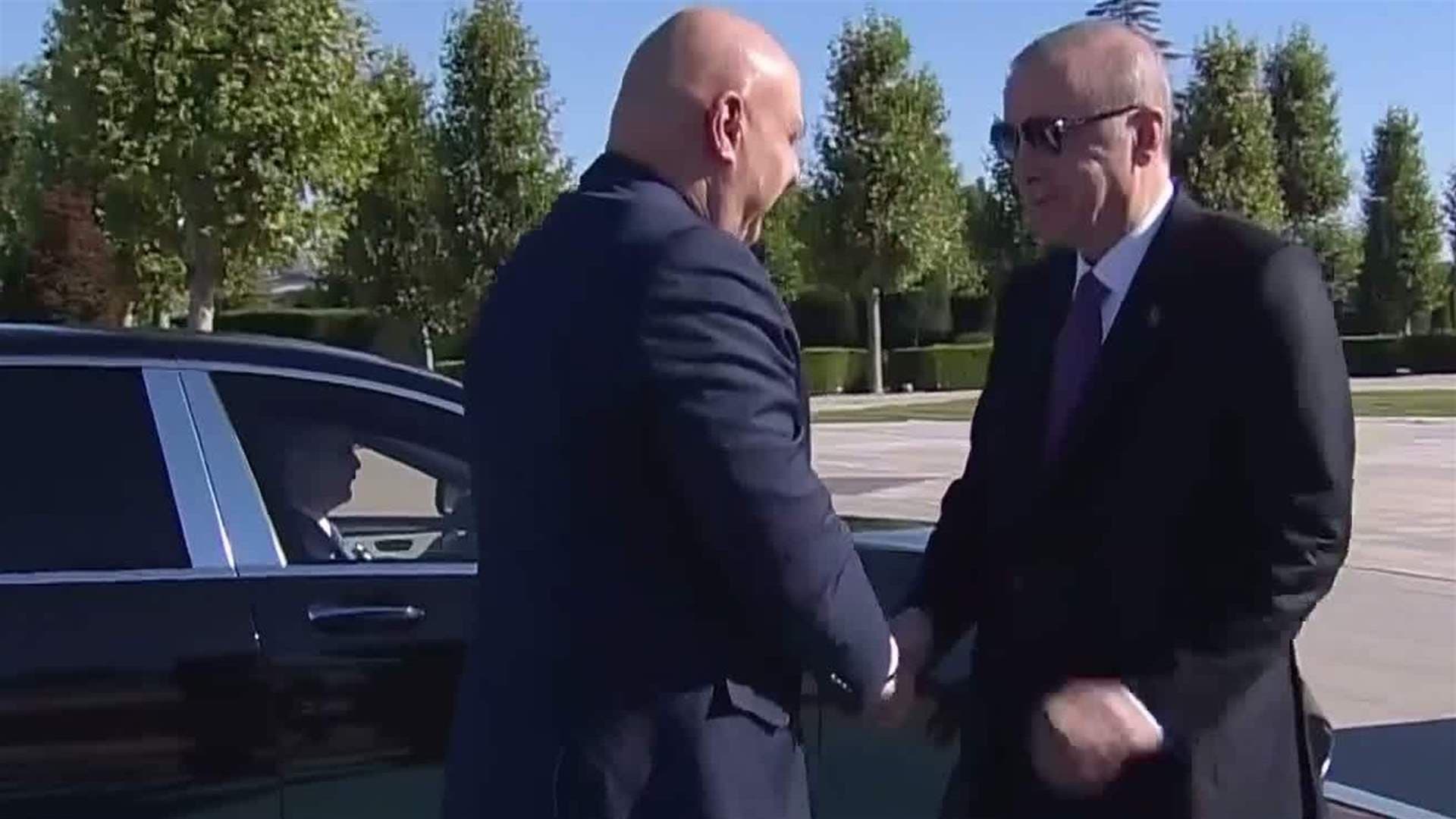 President Aoun Meets Erdoğan in Ankara